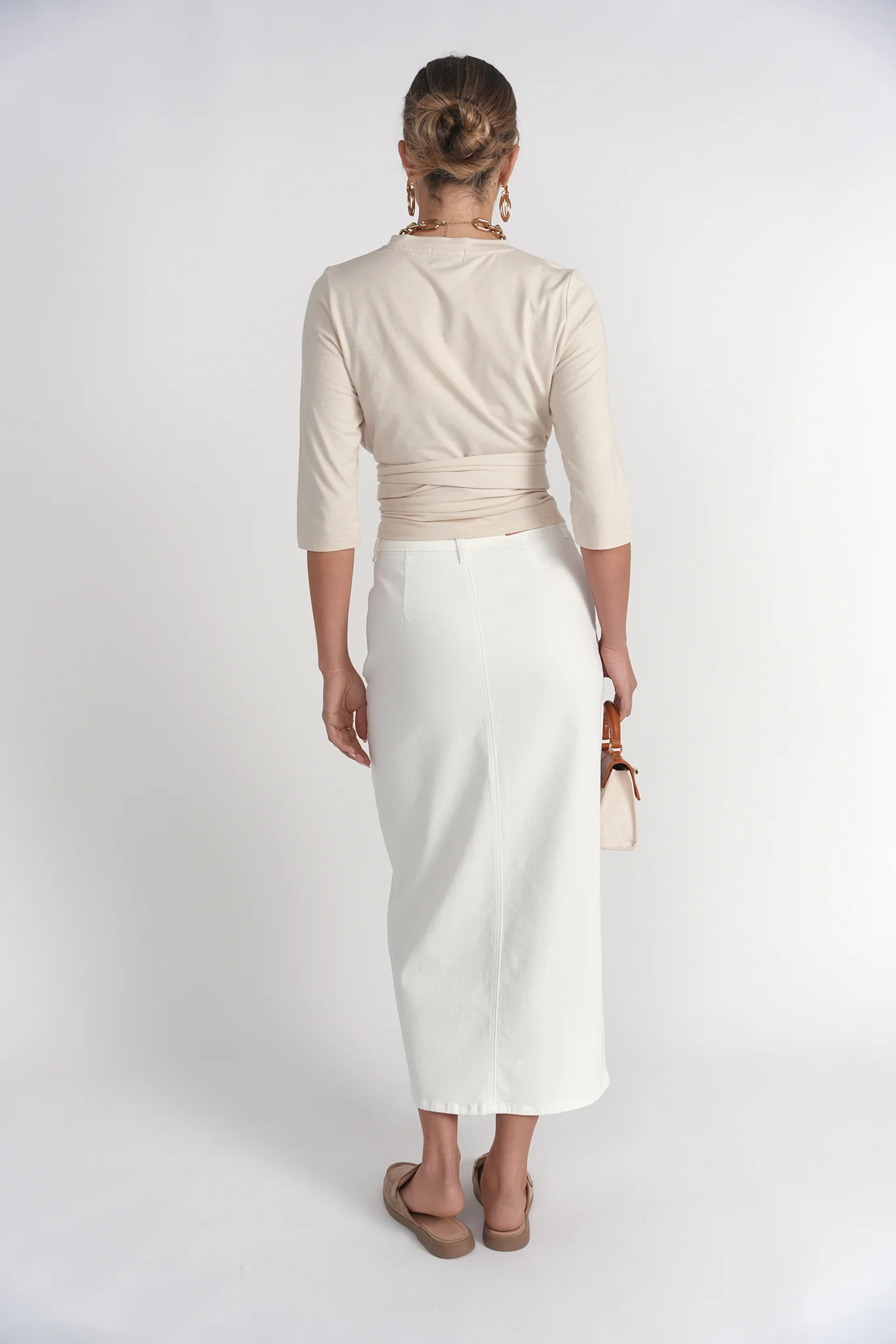 Contrast Pocket Midi Skirt- White Denim - Image 4
