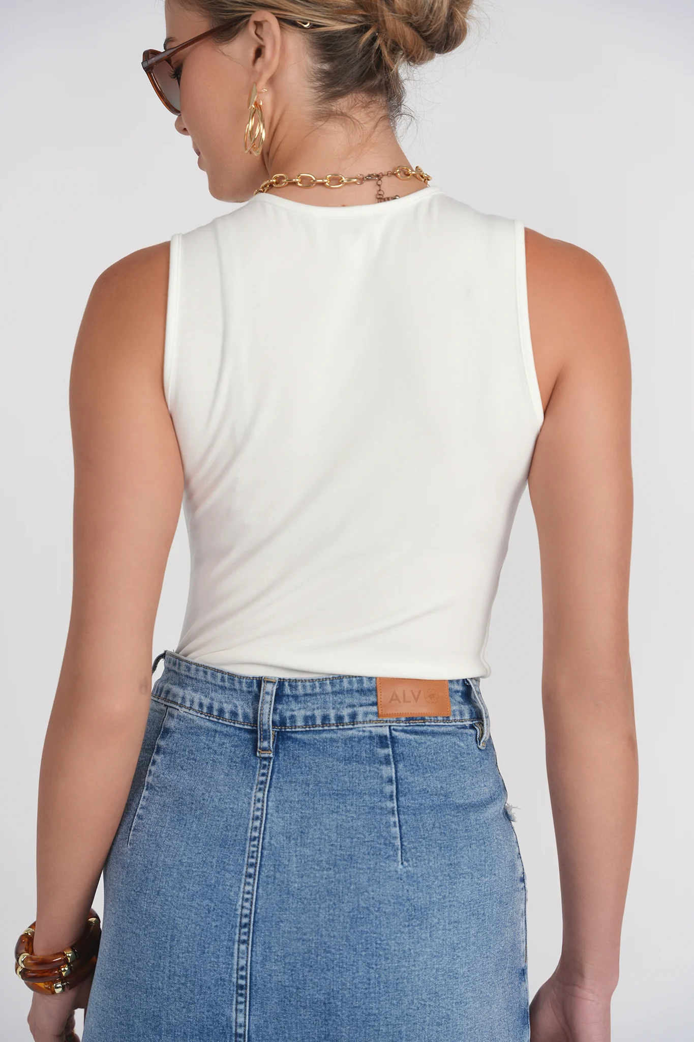 Jersey Sleeveless Logo Tee- White - Image 3